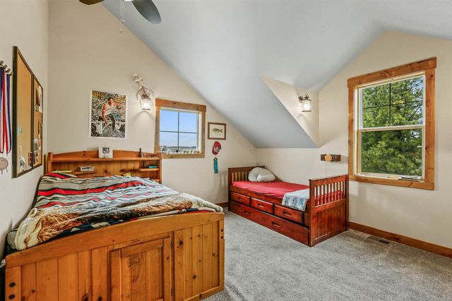 7617 E Elder Rd, Valleyford, WA 99036