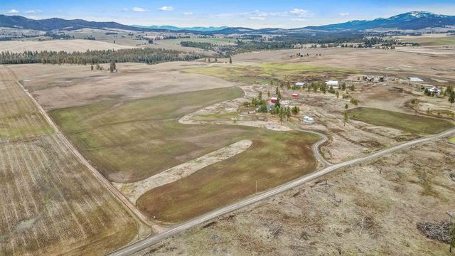 7617 E Elder Rd, Valleyford, WA 99036