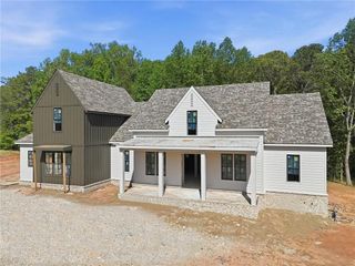 203 Memory Lane, Canton, GA 30115