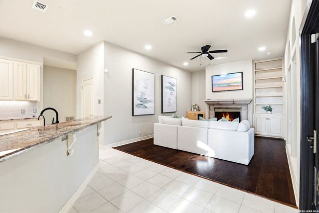 136 WESTCOURT LN, San Antonio, TX 78257