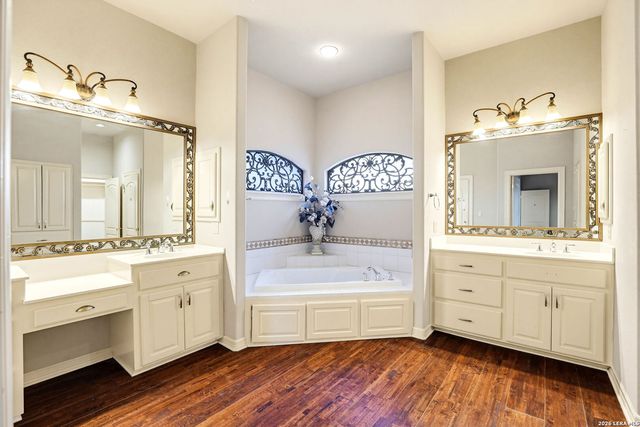 136 WESTCOURT LN, San Antonio, TX 78257