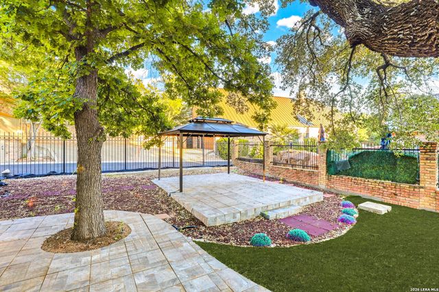 136 WESTCOURT LN, San Antonio, TX 78257