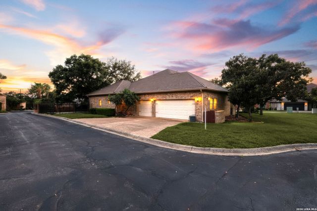 136 WESTCOURT LN, San Antonio, TX 78257