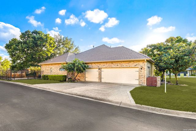 136 WESTCOURT LN, San Antonio, TX 78257