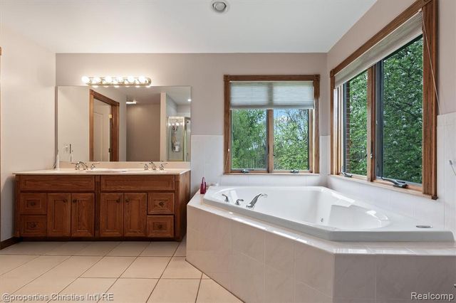 23071 Napier Road, Northville, MI 48167