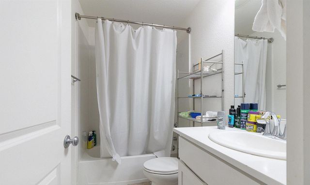 3453 Bungalows Dr, Tracy, CA 95376