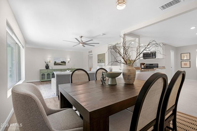 3001 N 43RD Place, Phoenix, AZ 85018