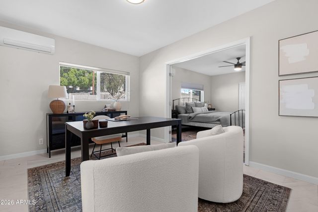 3001 N 43RD Place, Phoenix, AZ 85018