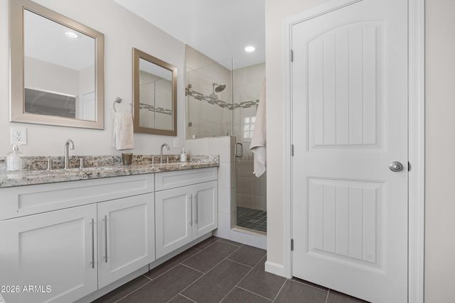 3001 N 43RD Place, Phoenix, AZ 85018