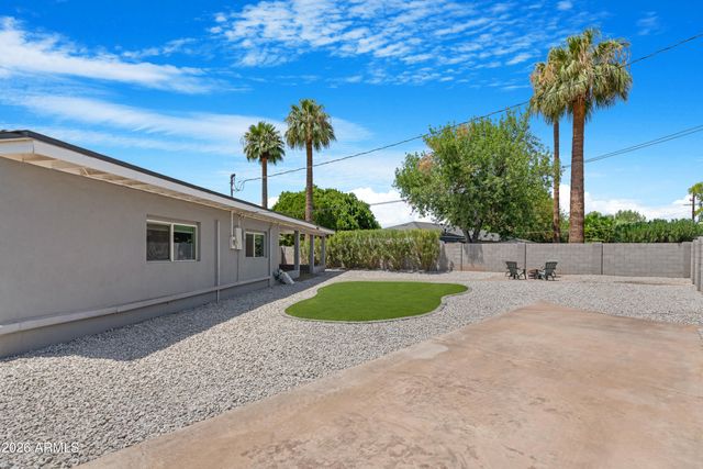 3001 N 43RD Place, Phoenix, AZ 85018