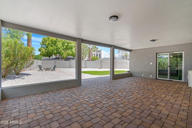 3001 N 43RD Place, Phoenix, AZ 85018