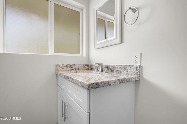 3001 N 43RD Place, Phoenix, AZ 85018