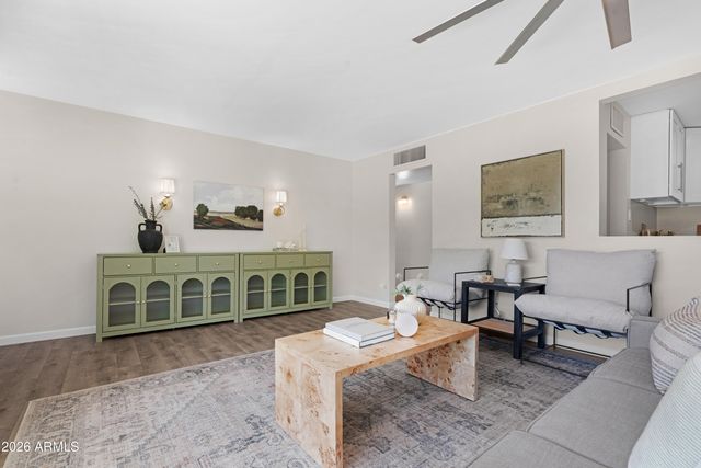 3001 N 43RD Place, Phoenix, AZ 85018