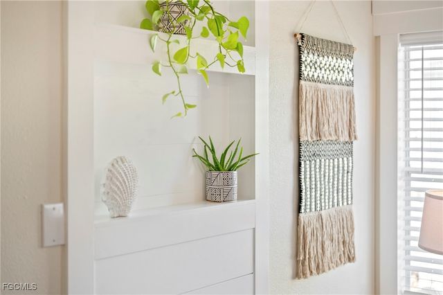 112 Poinsettia DR, Fort Myers, FL 33905