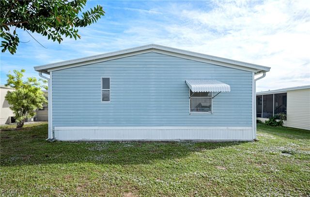 112 Poinsettia DR, Fort Myers, FL 33905