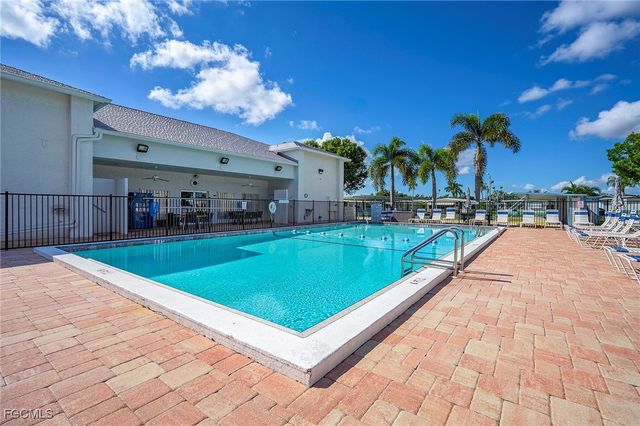 112 Poinsettia DR, Fort Myers, FL 33905