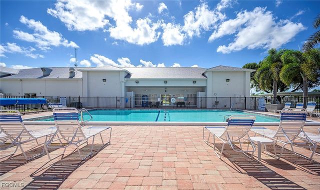 112 Poinsettia DR, Fort Myers, FL 33905