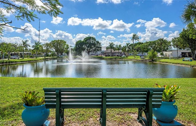 112 Poinsettia DR, Fort Myers, FL 33905