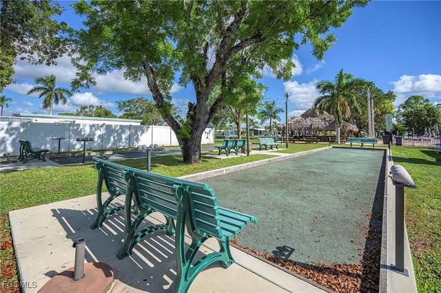 112 Poinsettia DR, Fort Myers, FL 33905