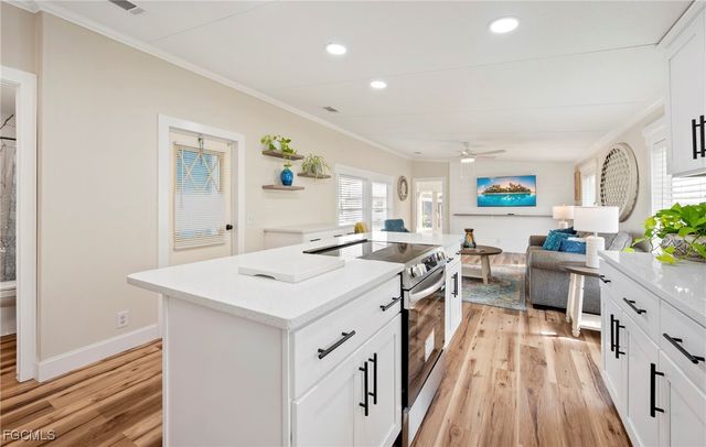 112 Poinsettia DR, Fort Myers, FL 33905