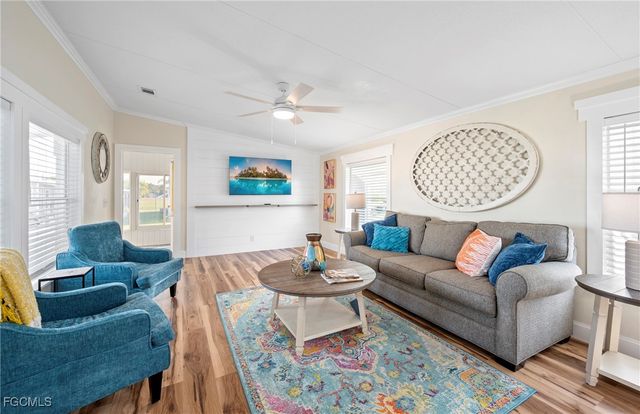 112 Poinsettia DR, Fort Myers, FL 33905