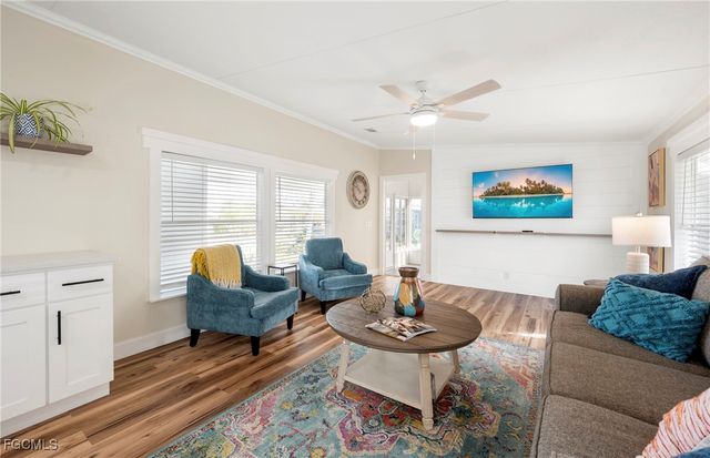 112 Poinsettia DR, Fort Myers, FL 33905