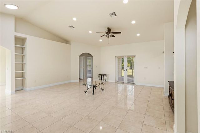 2495 62nd AVE NE, Naples, FL 34120