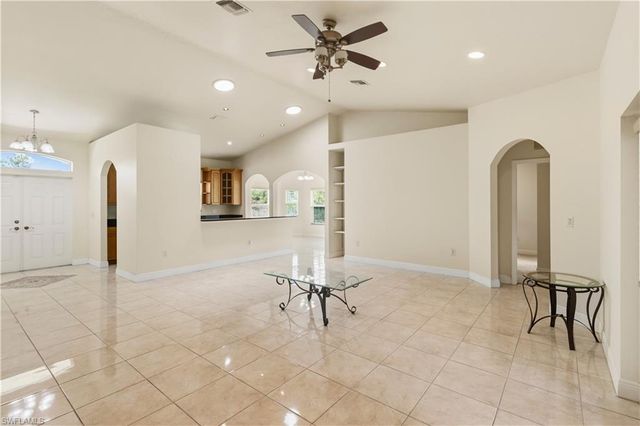 2495 62nd AVE NE, Naples, FL 34120