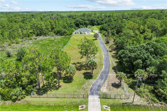 2495 62nd AVE NE, Naples, FL 34120