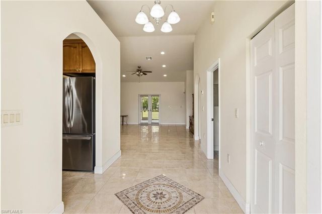 2495 62nd AVE NE, Naples, FL 34120