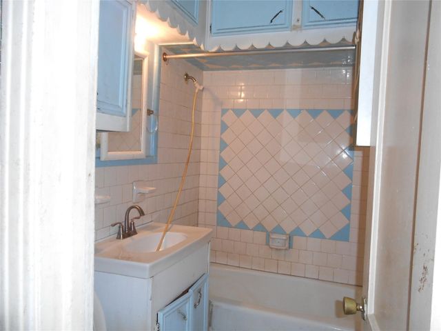 8535 Wiggins Street, Houston, TX 77029