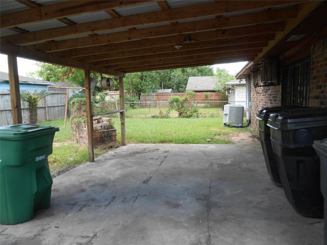 8535 Wiggins Street, Houston, TX 77029