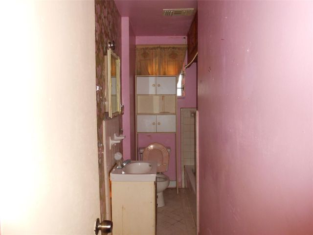 8535 Wiggins Street, Houston, TX 77029