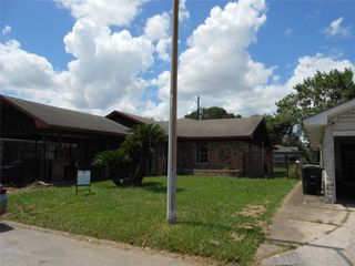 8535 Wiggins Street, Houston, TX 77029