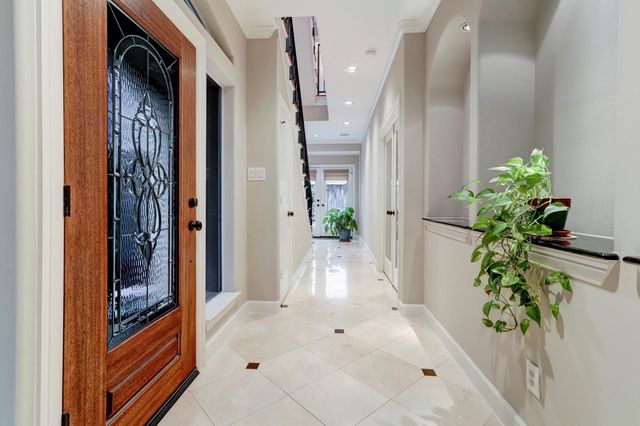 1013 Crocker Street, Houston, TX 77019