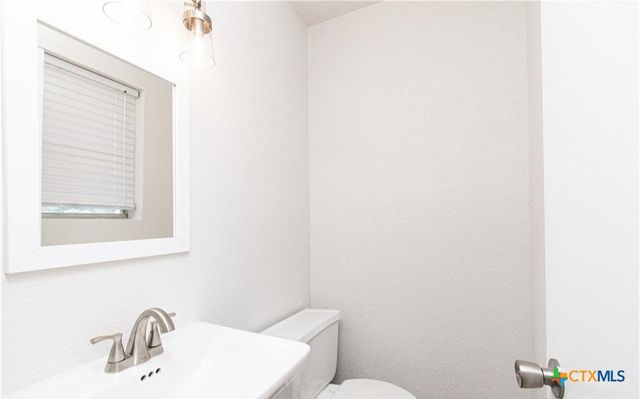 1 Cliffside Drive, Belton, TX 76513