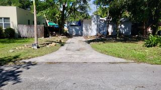519 NE 118th St, Biscayne Park, FL 33161