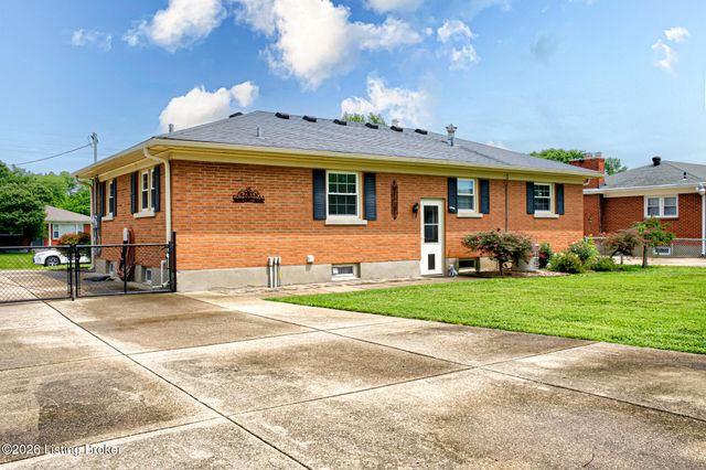 4926 Determine Ln, Louisville, KY 40216