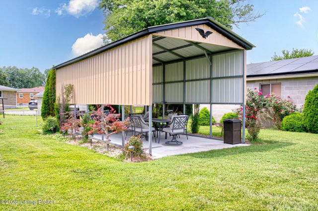 4926 Determine Ln, Louisville, KY 40216