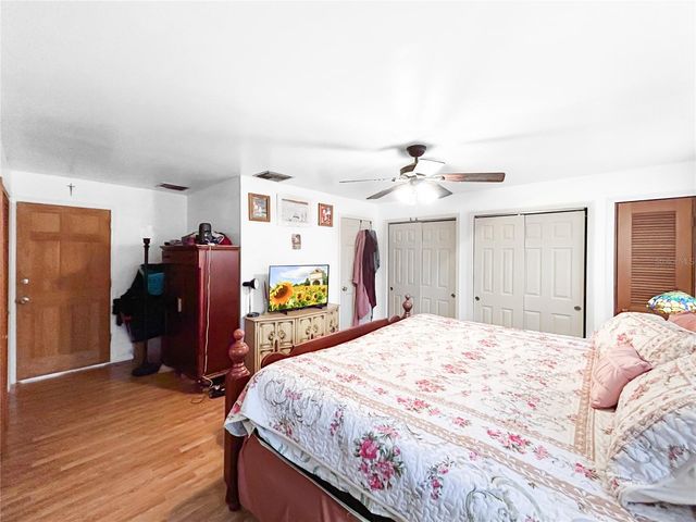 502 WOLFE STREET, Wildwood, FL 34785