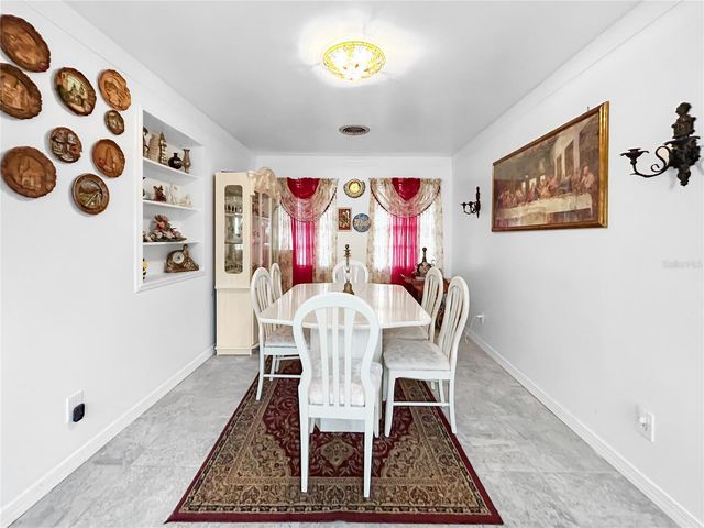 502 WOLFE STREET, Wildwood, FL 34785