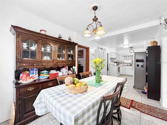 502 WOLFE STREET, Wildwood, FL 34785