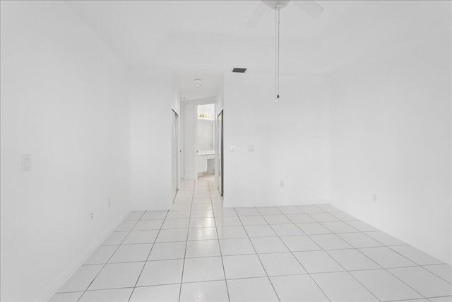 7937 EXETER Circle E 102, Tamarac, FL 33321