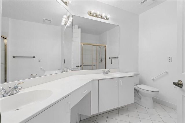 7937 EXETER Circle E 102, Tamarac, FL 33321