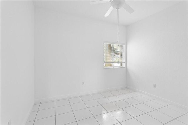 7937 EXETER Circle E 102, Tamarac, FL 33321