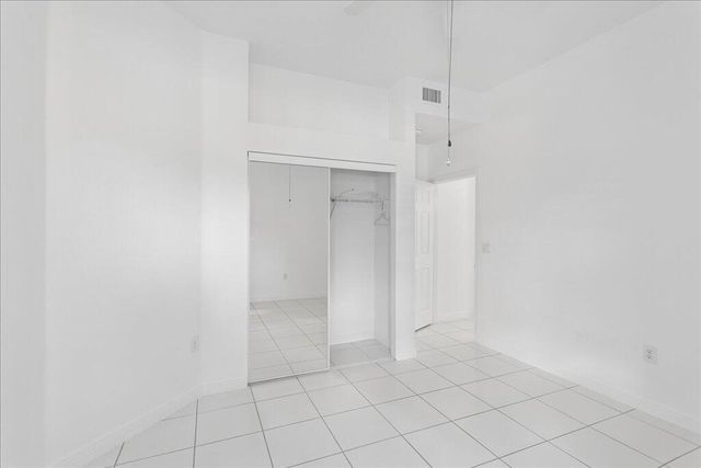 7937 EXETER Circle E 102, Tamarac, FL 33321