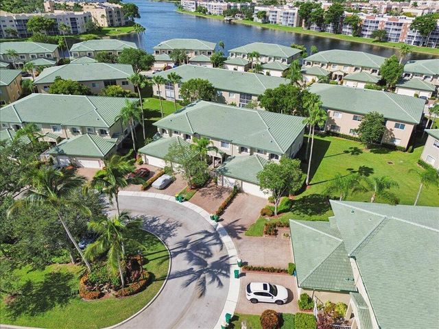 7937 EXETER Circle E 102, Tamarac, FL 33321