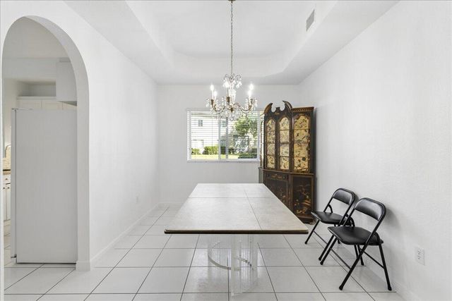 7937 EXETER Circle E 102, Tamarac, FL 33321