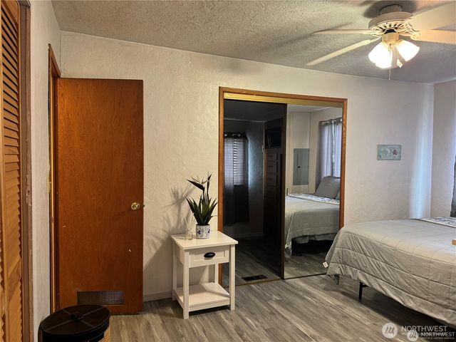 2401 N Washington Street, Long Beach, WA 98631