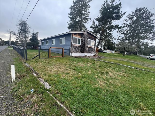 2401 N Washington Street, Long Beach, WA 98631